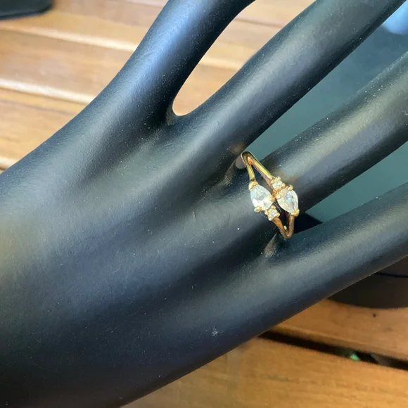 Bundle of Vintage Jewelry - Picture 5 of 8